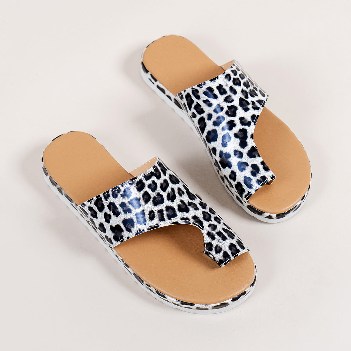 Flip-toe Slippers, Wedge Heel European And American Plus Size Sandals